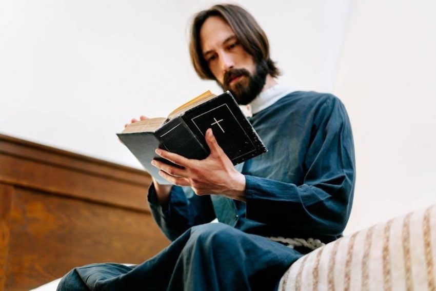 men’s bible study guide